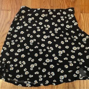 Daisy pattern cotton skirt from Hollister